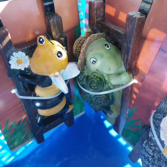 PLANT pot huggers set (frog,turtle,ladybug,knome,bee,owl) - Picture 9 of 9